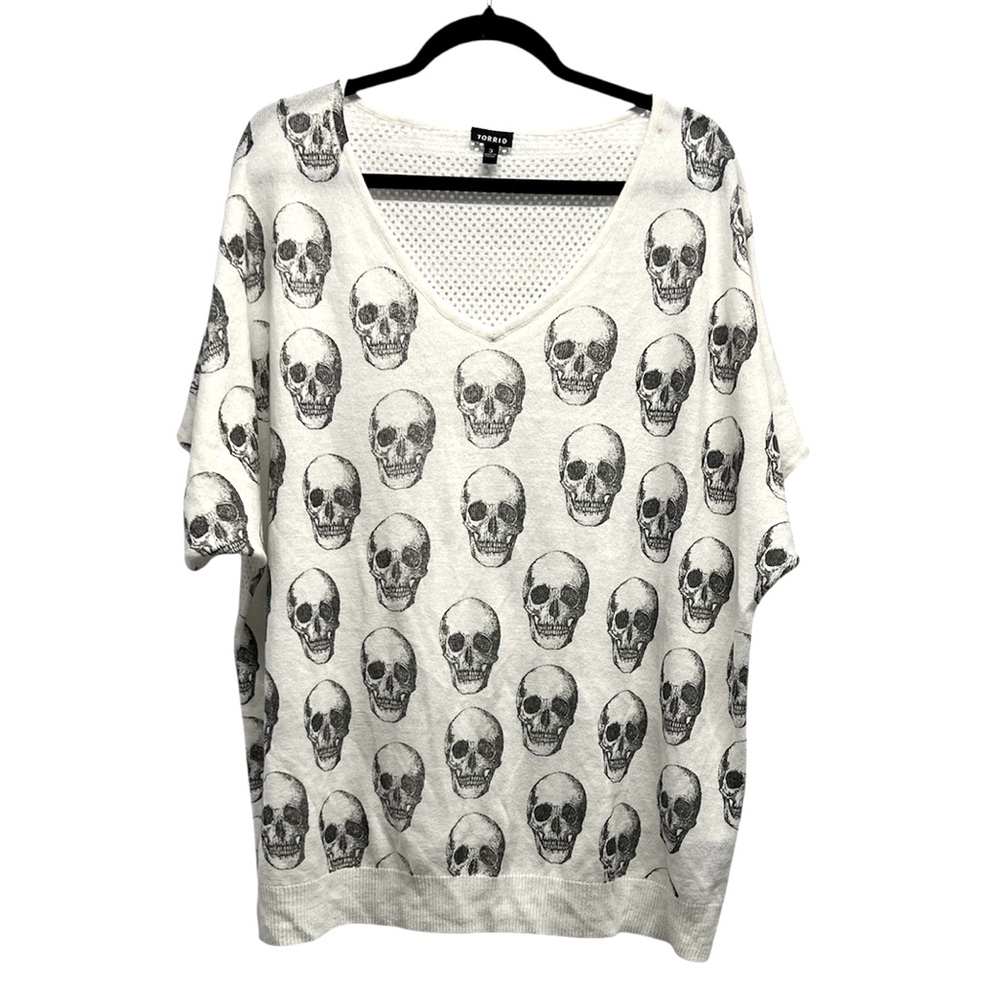 TORRID Skull Short Sleeve Knit Top Sz 3